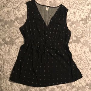 Old Navy maternity v-neck tank top